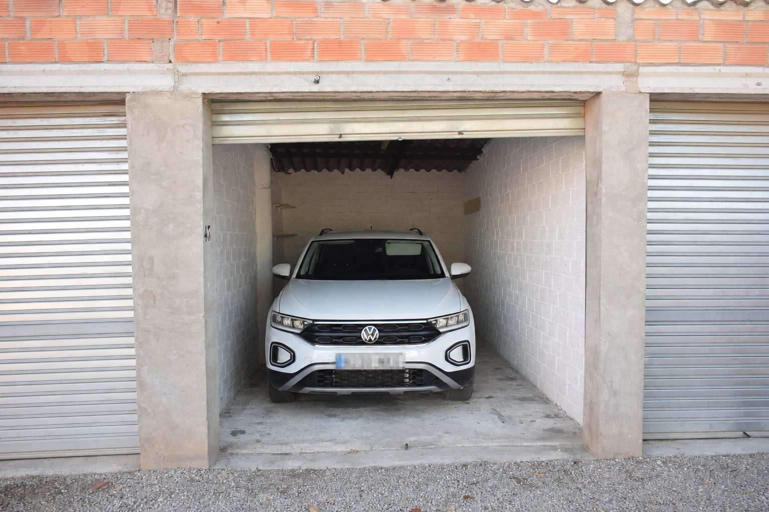 Trastero de gran capacidad en Lleida con espacio para guardar un coche